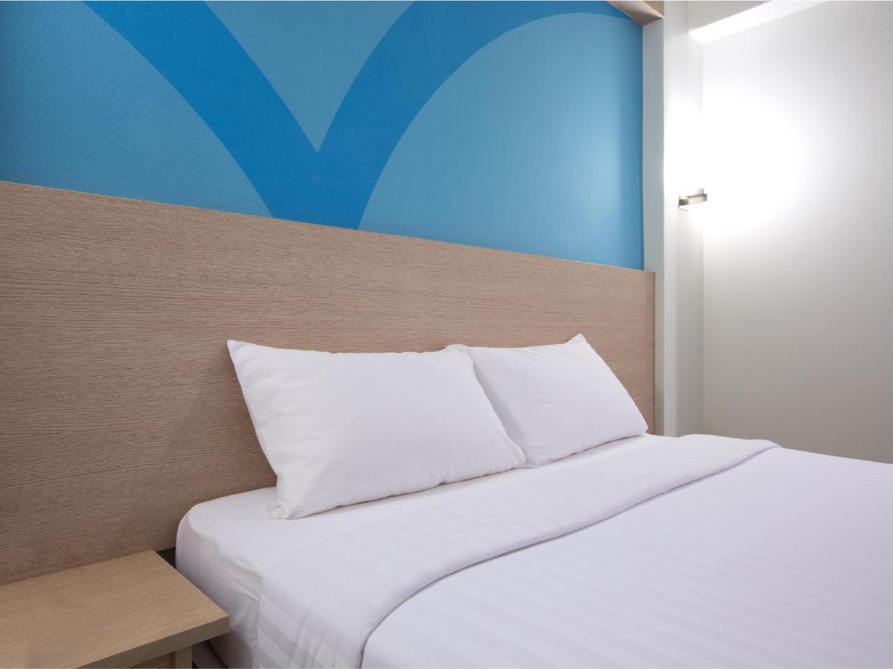 Hop Inn Hotel Tomas Morato Bandar Quezon Luaran gambar