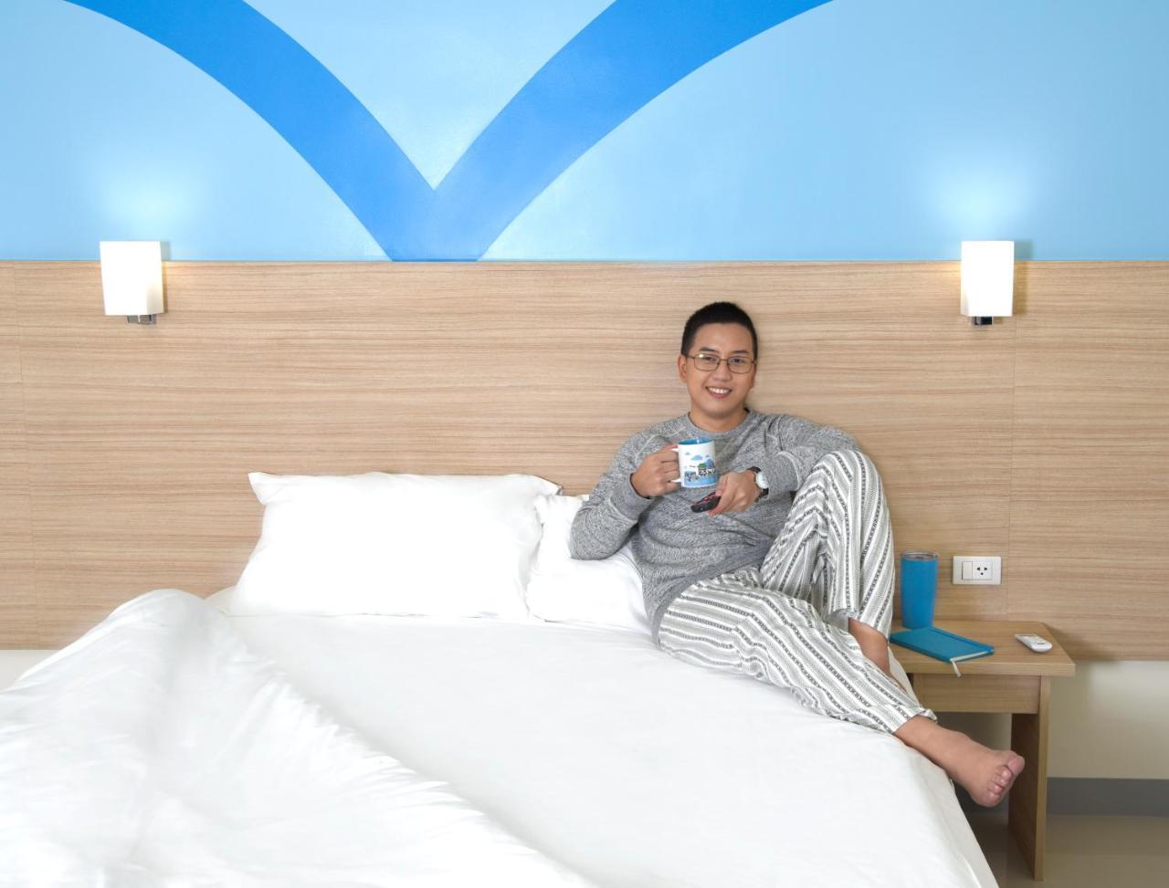 Hop Inn Hotel Tomas Morato Bandar Quezon Luaran gambar